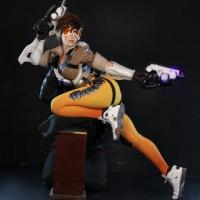 Tracer ( Overwatch Cosplay ) 200x200